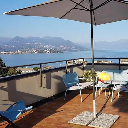 Terrace View Apartment Stresa
